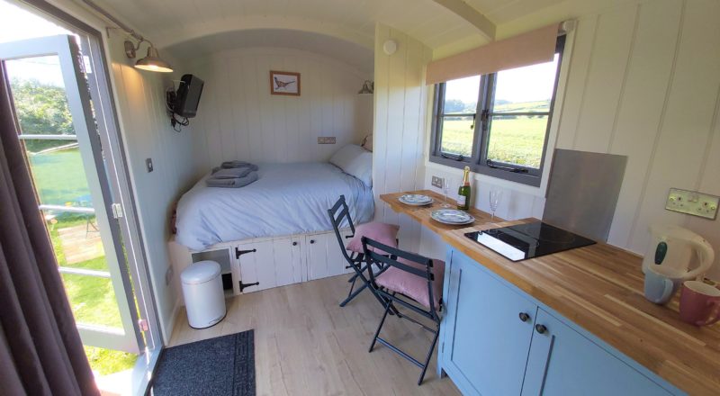 Pheasant's Roost Interior - book online