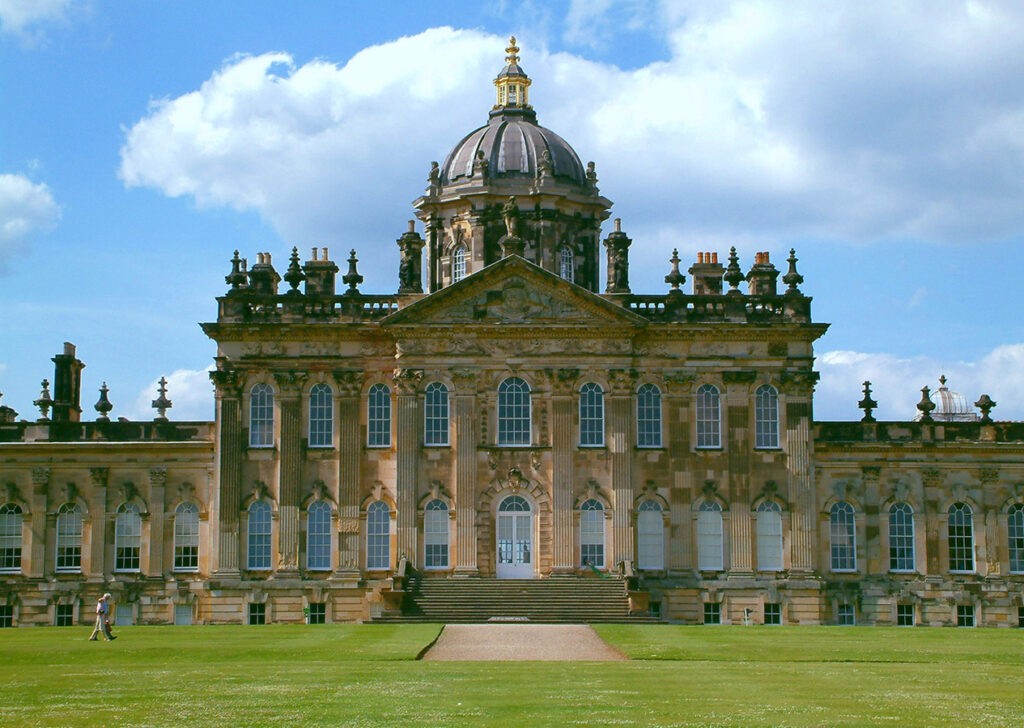 Image of Castle Howard's Main house exterior.
Dog-Friendly Holidays near Malton and North Yorkshire.